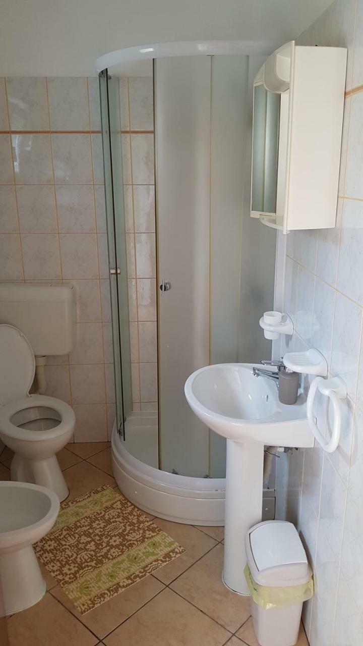 Apartments Andelina Đảo Pag Ngoại thất bức ảnh